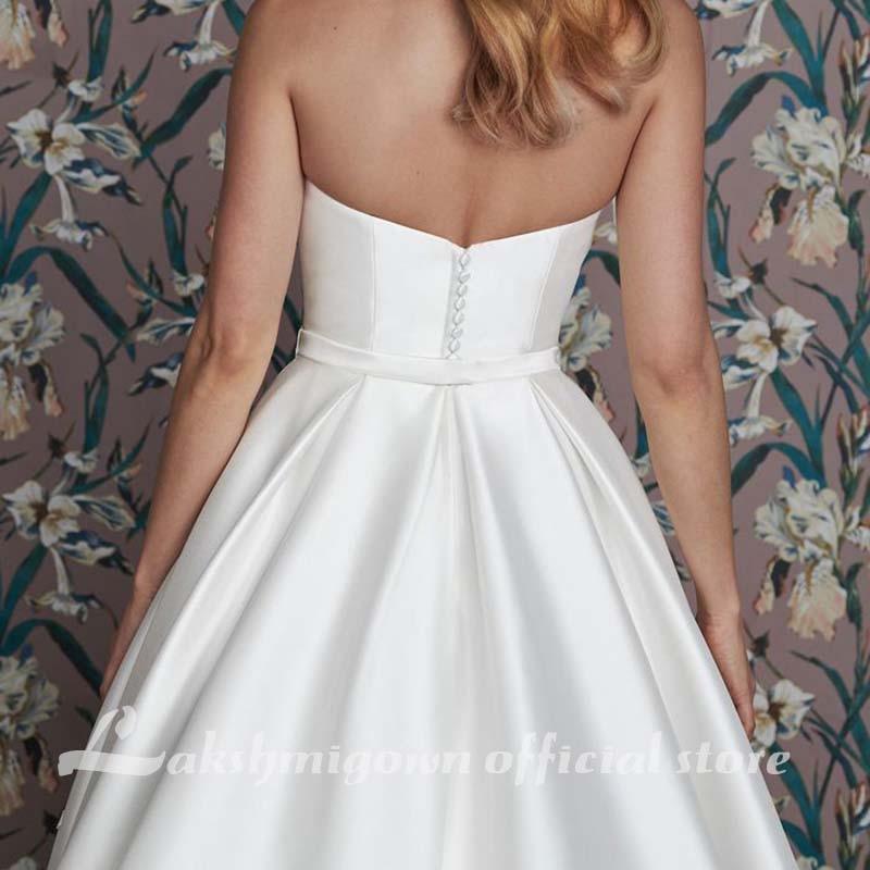Vestidos de novia de satén NumberSea, corte en A, escote corazón, cola larga y volantes