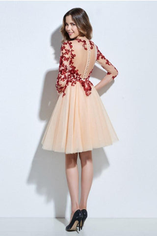 Scoop 3/4 Length Sleeves Appliques Sequins Knee-Length Cocktail Dress PG118