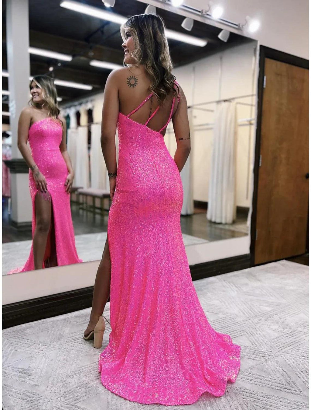 Vestidos de fiesta de sirena/trompeta con brillo y brillo, vestido formal para fiesta de bodas, cola larga/corta, sin mangas, un hombro, con lentejuelas, espalda descubierta y abertura con lentejuelas