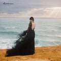Vestido de novia negro gótico sexy de NumberSea con mangas largas para playa