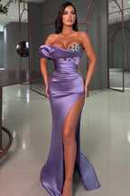 Vestido de fiesta sexy de sirena largo morado con un hombro al descubierto, sin mangas, con pedrería y abertura