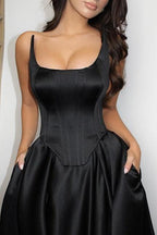 Sexy Spaghettiträger ärmelloses A-Linie Satin Abendkleid mit Schlitz vorne