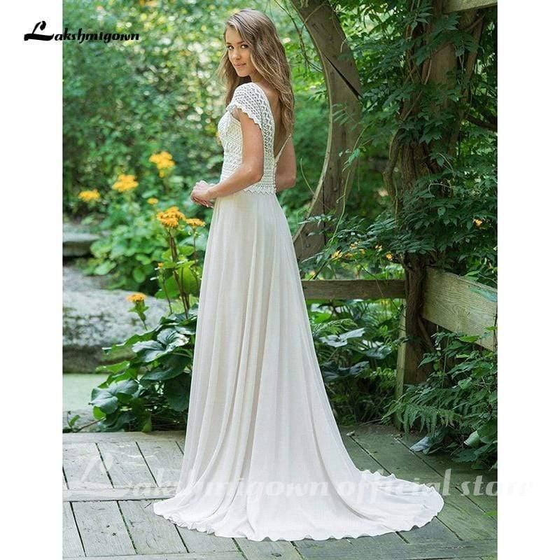 Vestidos de novia de playa de gasa con escote en V y encaje de NumberSea