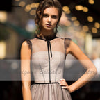 Vestido de novia sencillo de encaje negro con corte en A de NumberSea