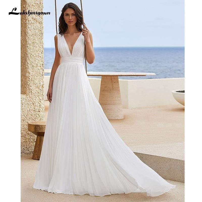 Vestido de novia sencillo de gasa con pliegues y escote en V de NumberSea