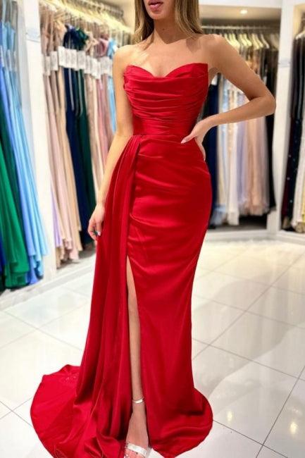 Einfaches, ärmelloses Meerjungfrau-Ballkleid aus Satin mit herzförmigem Ausschnitt und Schlitz