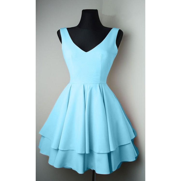 Vestidos de fiesta cortos de satén con escote en V sencillos y bonitos