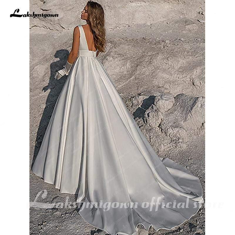 Vestido de novia sencillo de satén blanco de NumberSea, corte A