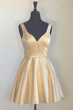 Vestidos de fiesta amarillos sencillos con tirantes anchos, escote en V y cuentas