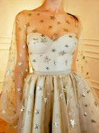 Vestido de fiesta brillante de corte A, cuello redondo, mangas largas y lentejuelas