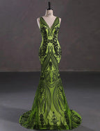 Mermaid / Trumpet Evening Gown Elegant Dress Engagement Court Train Sleeveless V Neck Sequined with Sequin