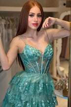 Elegante vestido de fiesta largo verde de corte A con tirantes finos y encaje con lentejuelas