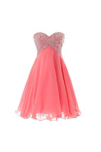 Vestido de fiesta corto con escote en forma de corazón y cuentas para el regreso a casa