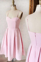 Vestidos de fiesta cortos de satén rosa con escote corazón