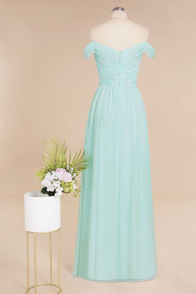 Vestido de dama de honor sencillo con hombros descubiertos y volantes de corazón