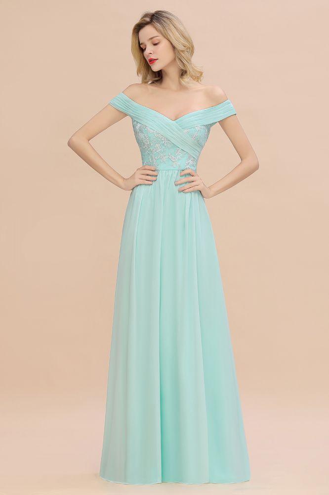 Vestido de dama de honor sencillo con hombros descubiertos y volantes de corazón