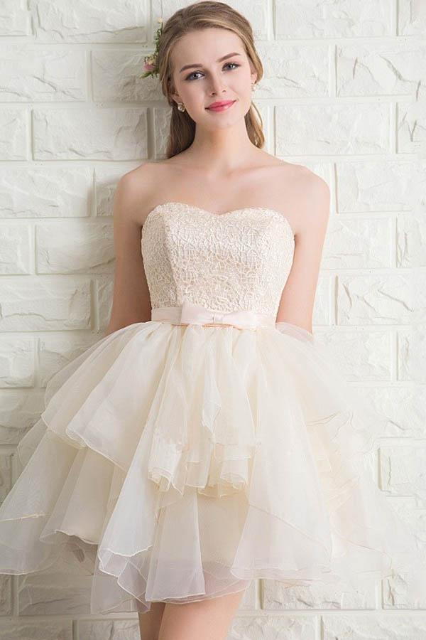 Vestidos de fiesta cortos de tul con escote corazón y encaje