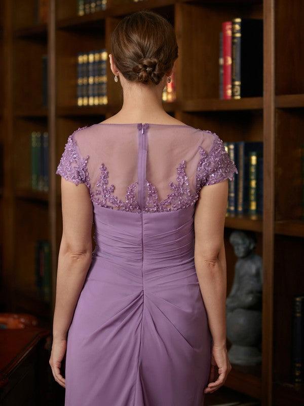 Vestidos para madre de la novia de corte tubo/columna, de gasa, con apliques, escote redondo, mangas cortas y largo hasta la rodilla