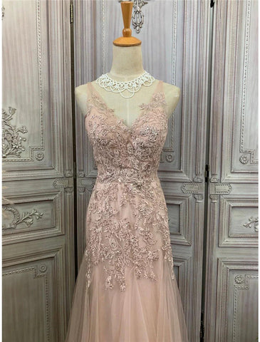 Meerjungfrau/Trompete Ballkleider Maxikleid Partykleidung Hochzeitsfeier Sweep/Pinselzug Ärmellos V-Ausschnitt Tüll mit Applikationen