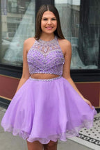 Vestido de fiesta de dos piezas de gasa lila con cuello alto y cuentas