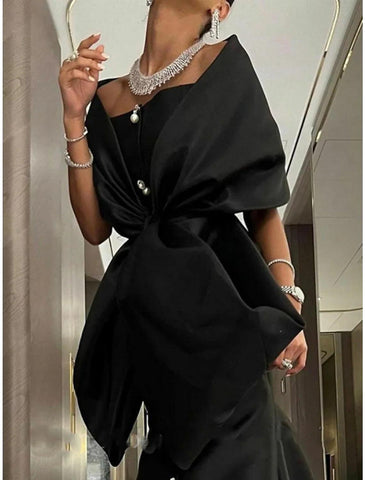 Meerjungfrau / Trompete Abendkleid Schwarzes Kleid Elegantes Kleid Formelle Hofschleppe Halbarm Schulterfrei Satin mit Schleife(n) Schlitz