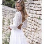 Vestidos de novia NumberSea con escote en V, encaje, manga larga y espalda descubierta