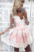 Vestido corto de fiesta de tul rosa con escote en V, mangas largas y apliques