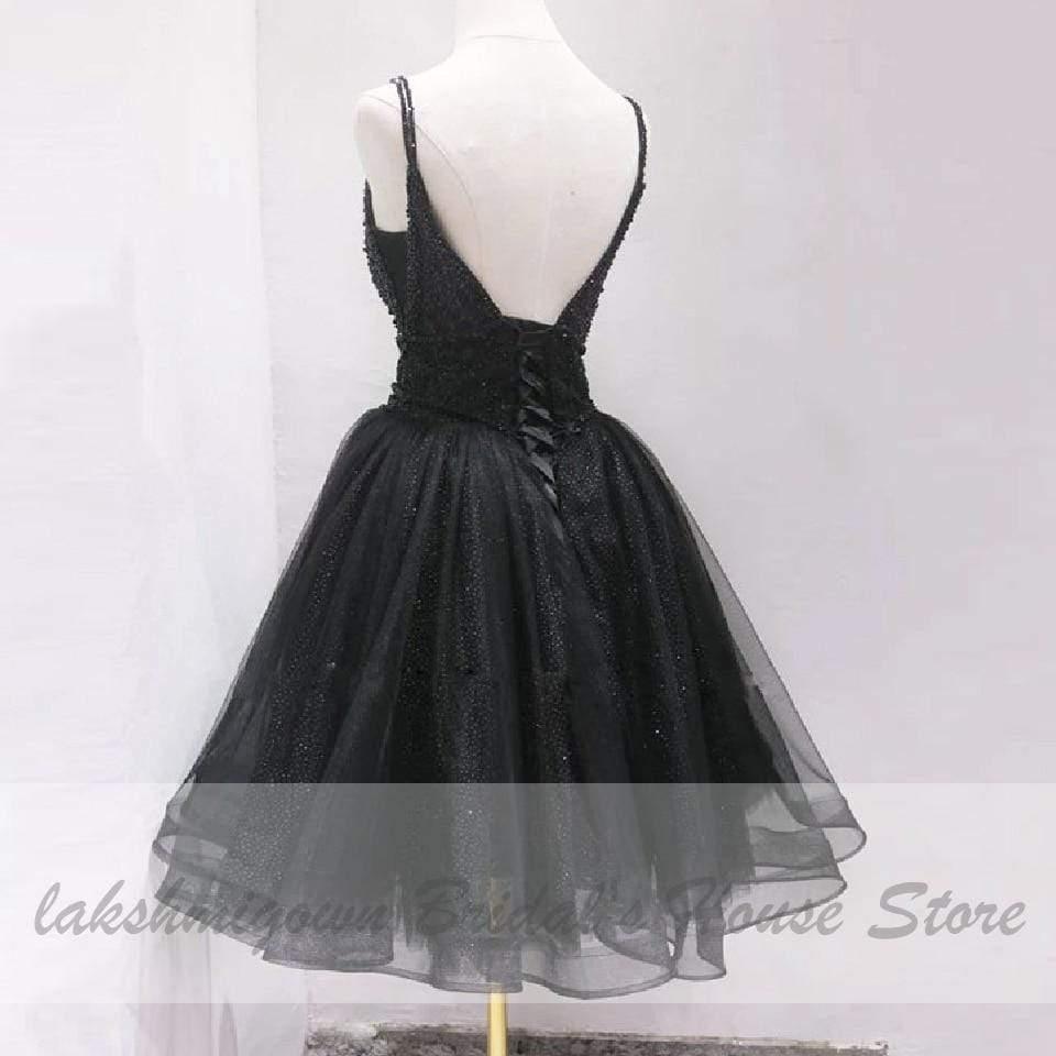 Vestido de novia vintage negro corto con cuentas y escote halter de NumberSea