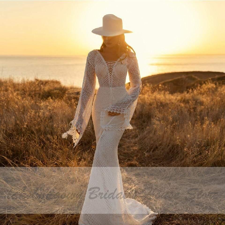 Vestido de novia estilo sirena bohemio con mangas abullonadas y encaje vintage de NumberSea para mujer