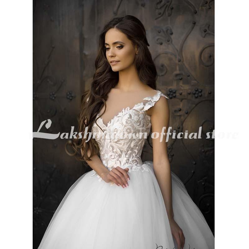 Vestido de novia de encaje estilo pavo vintage de NumberSea, talla grande