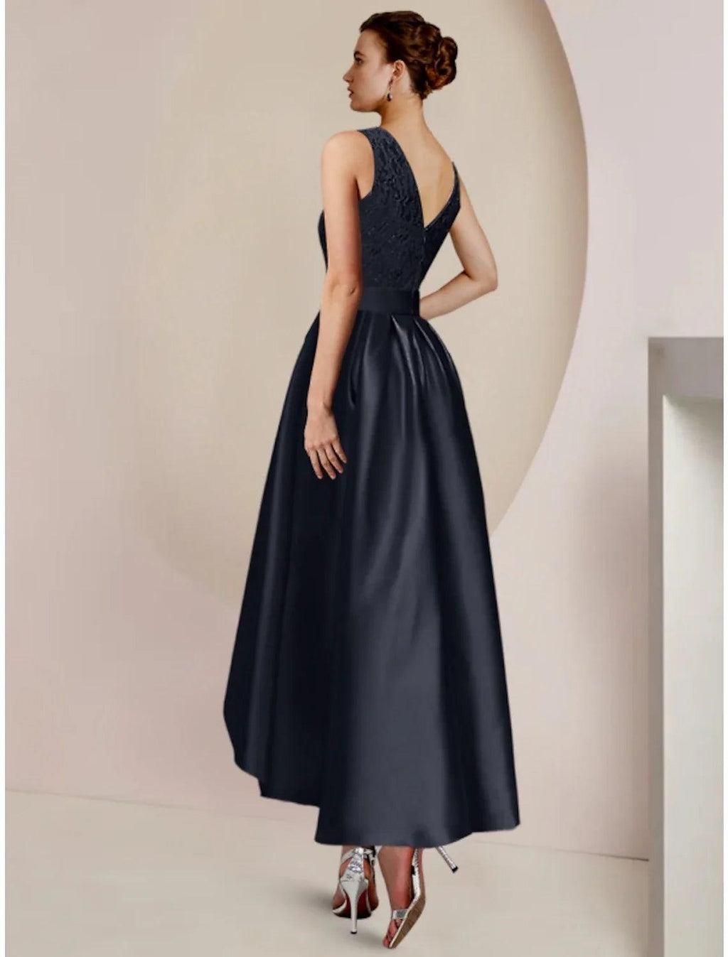 Etuikleid / Säule Kleid für die Brautmutter Hochzeitsgast Minimalistisch Elegant Rundhalsausschnitt Asymmetrisch Knöchellang Satin Spitze Halbarm mit Falten Volltonfarbe