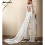 Monos de novia NumberSea con mangas cortas y apliques florales cruzados