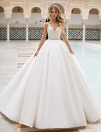 NumberSea Hochzeitskleid mit Spitzenapplikationen aus Satin