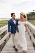 Vestidos de novia NumberSea con escote transparente, ilusión, mangas largas y apliques de encaje