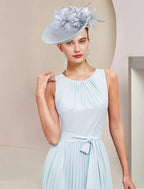 Vestido de dos piezas de corte A para madre de la novia, para invitados a la boda, estilo vintage, elegante, escote redondo, largo hasta la rodilla, de gasa, sin mangas, cruzado, con lazo(s) y pliegues.