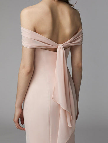 Robe de demoiselle d'honneur sirène/trompette sans bretelles sans manches dos nu longueur au sol en mousseline de soie avec ceinture/ruban/plis