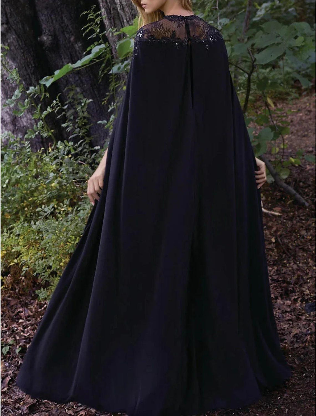 Etui-/Säulen-Abendkleid, elegantes Kleid, formeller Abend, bodenlang, kurze Ärmel, Illusionsausschnitt, Herbst, Hochzeitsgast, Stretchstoff mit Spitzeneinsatz, Applikationen