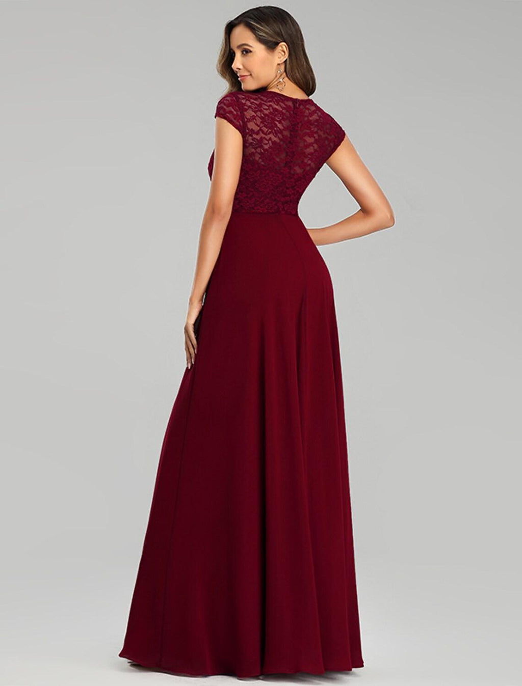 Vestido de fiesta de corte tubo/columna, hombros descubiertos, cintura alta, elegante vestido de dama de honor de verano, cola larga/cepillo, de gasa con pliegues