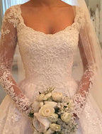 Vestidos de novia formales de otoño para compromiso, vestido de gala, cuello ilusión, manga larga, cola capilla, vestidos de novia de encaje con botones y perlas